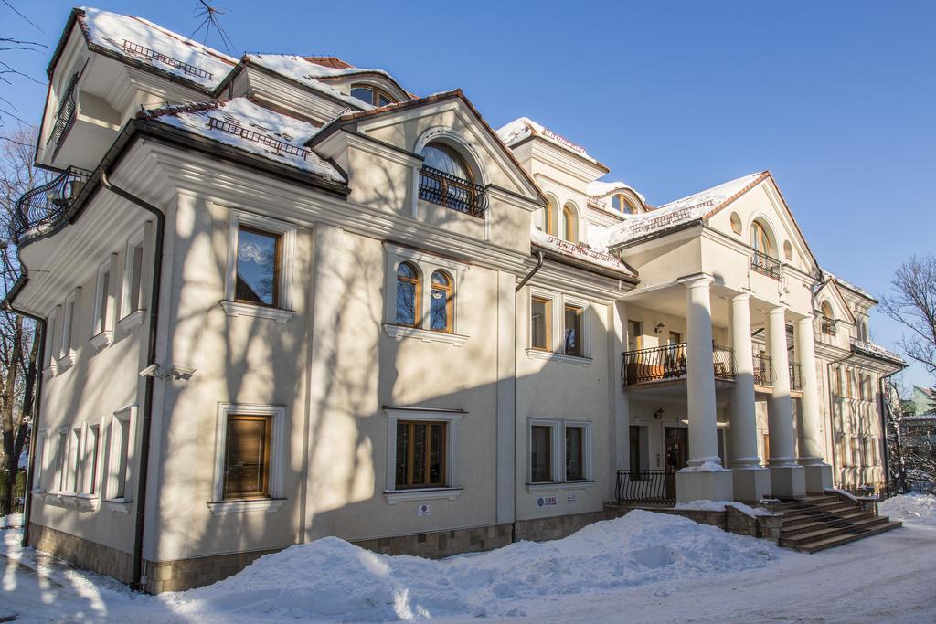 Udanypobyt Apartament Z Basenem Apartment Zakopane Exterior photo